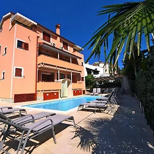 Zdjelar Poreč